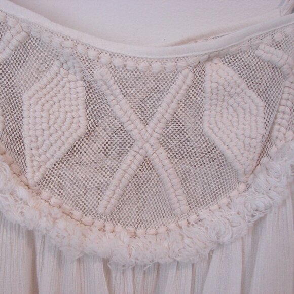 Cream Sleeveless Tank Top Boho Crochet Fringe Babydoll Loose Flowy Size Medium - Picture 4 of 10